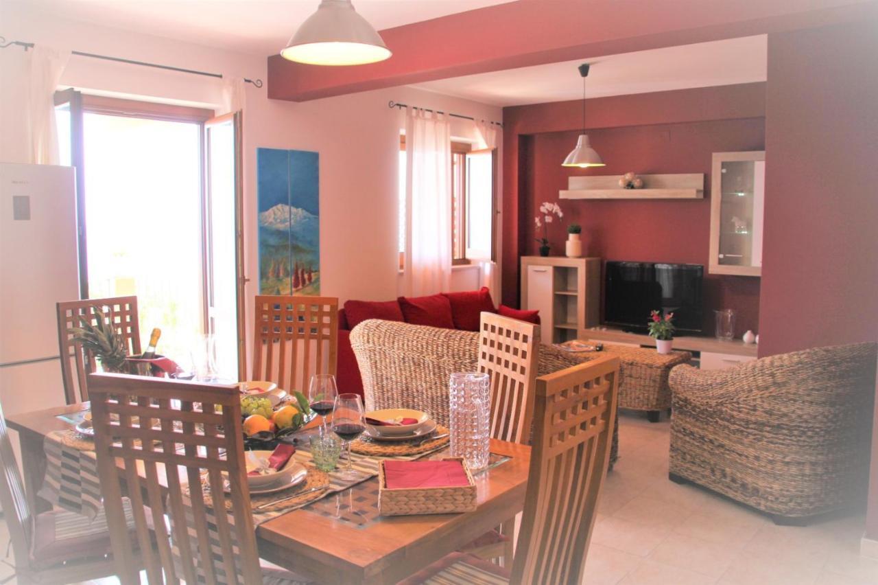 Poseidone Sea Apartment Taormina Mazzeo Exterior photo