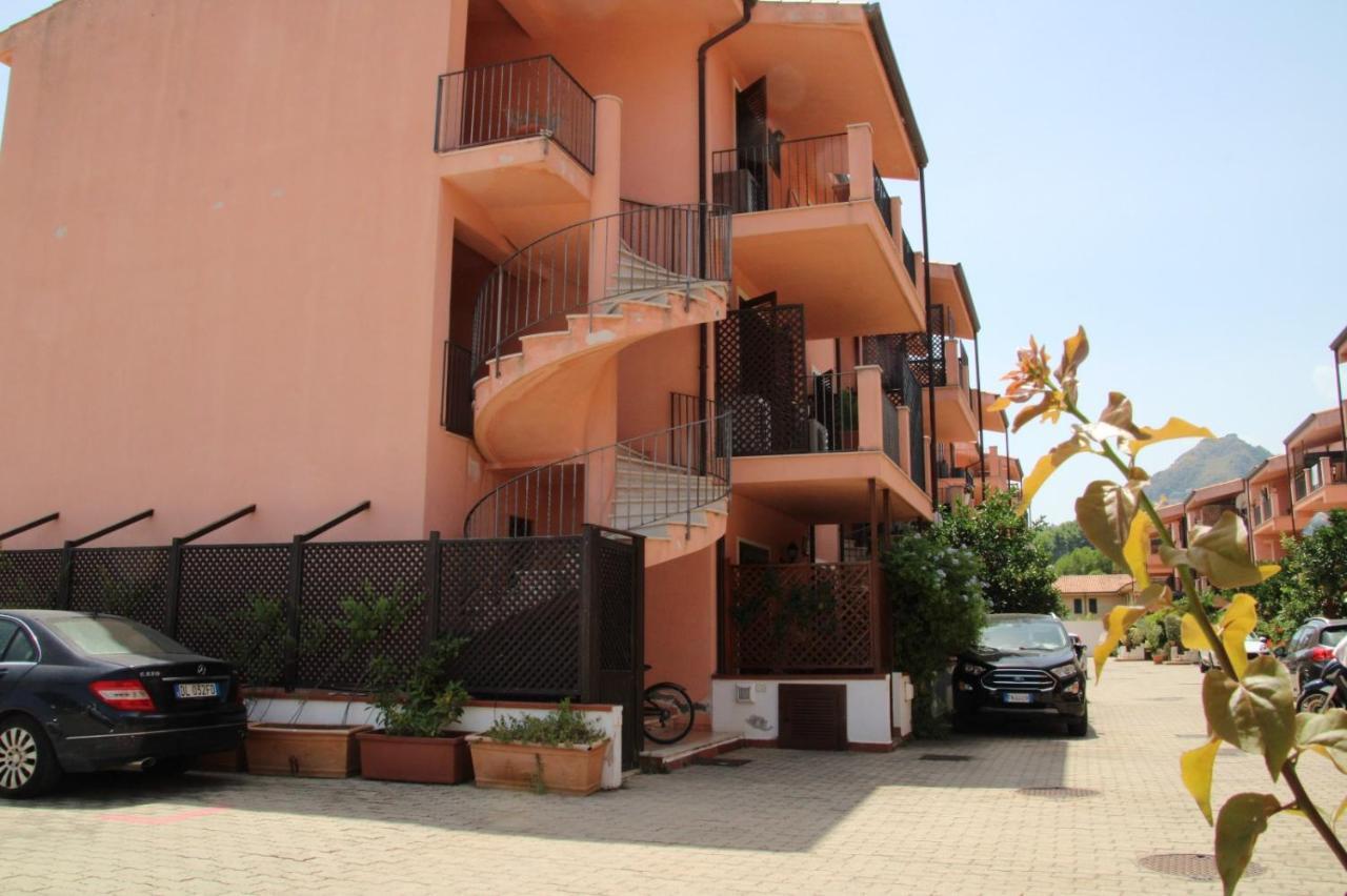 Poseidone Sea Apartment Taormina Mazzeo Exterior photo